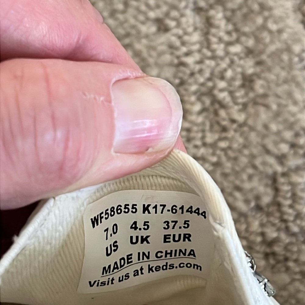 Kate Spade White Casual Sneakers with Minimalist Design - Picture 11 of 12
